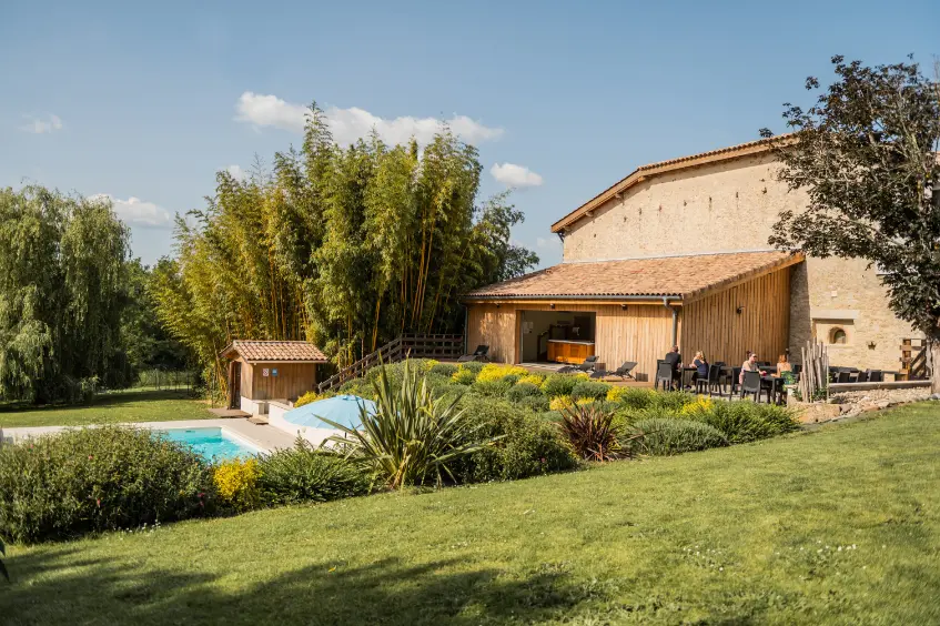 prestation-bien-etre-salveo-loubens Maison de séjour Salvéo à Loubens dans un cadre calme et verdoyant